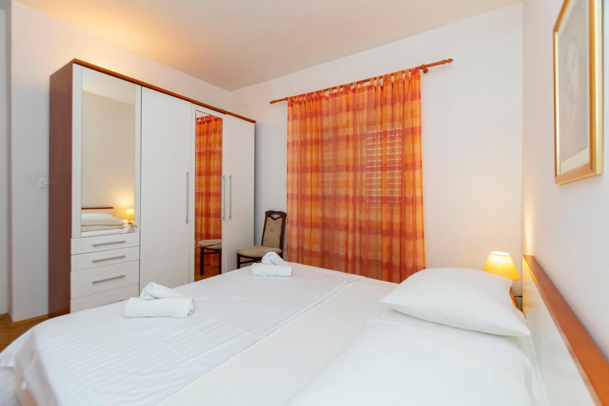 Apartments Tonci Дуче Экстерьер фото