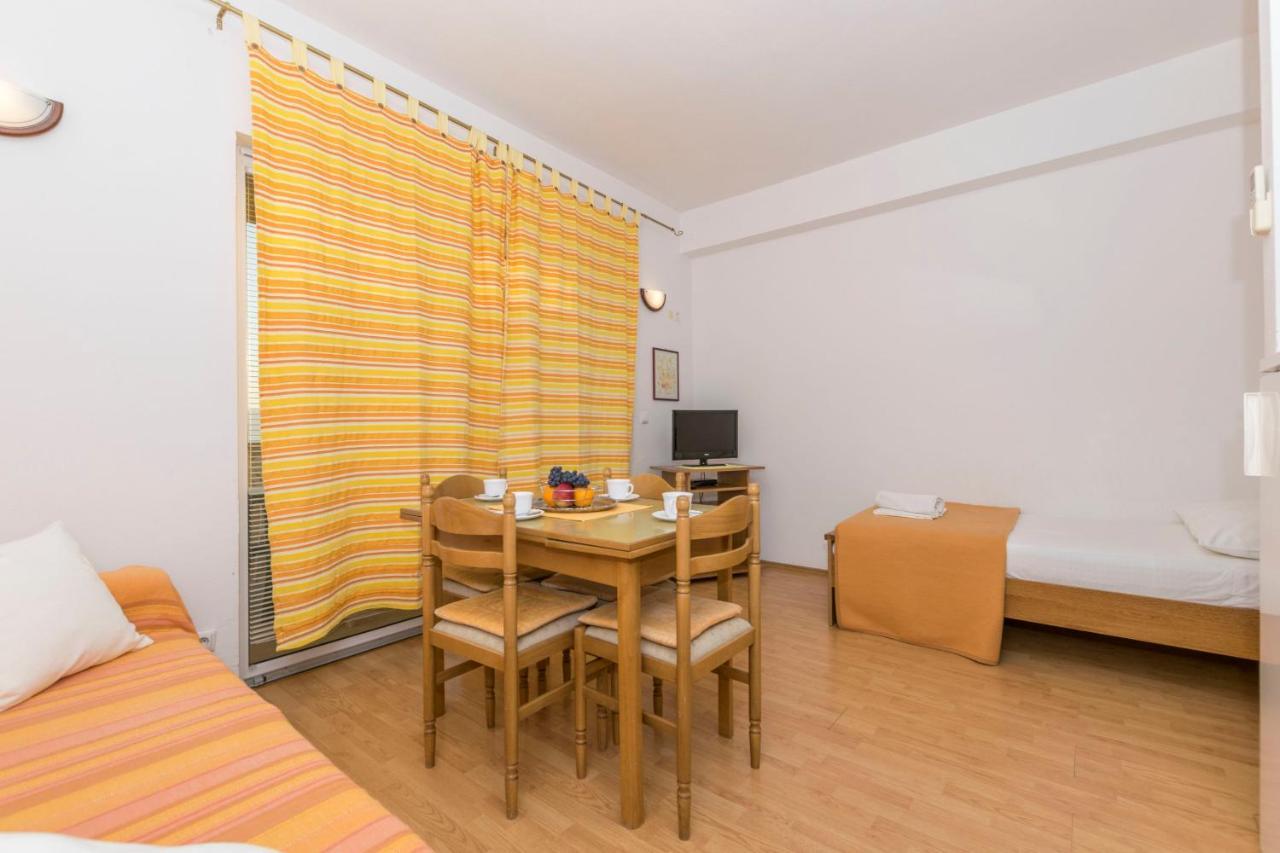 Apartments Tonci Дуче Экстерьер фото